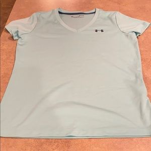 Women’s Under Armour shirt size small